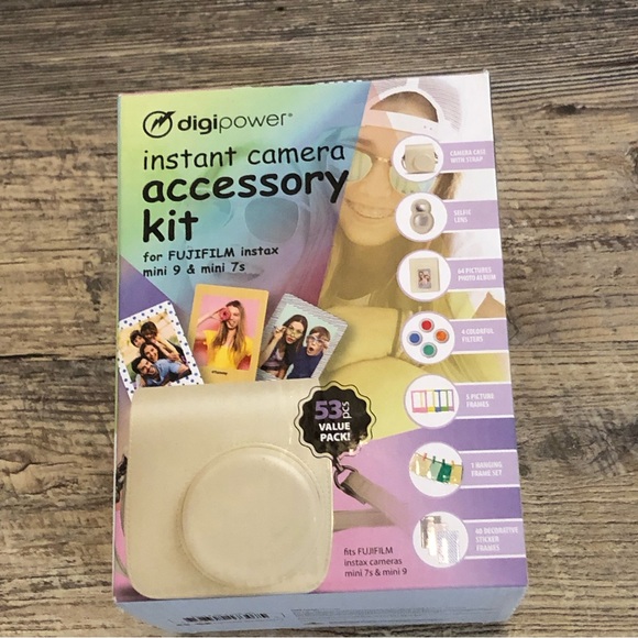 Digipower  Instant Camera Accessory KIT never used - Picture 2 of 9